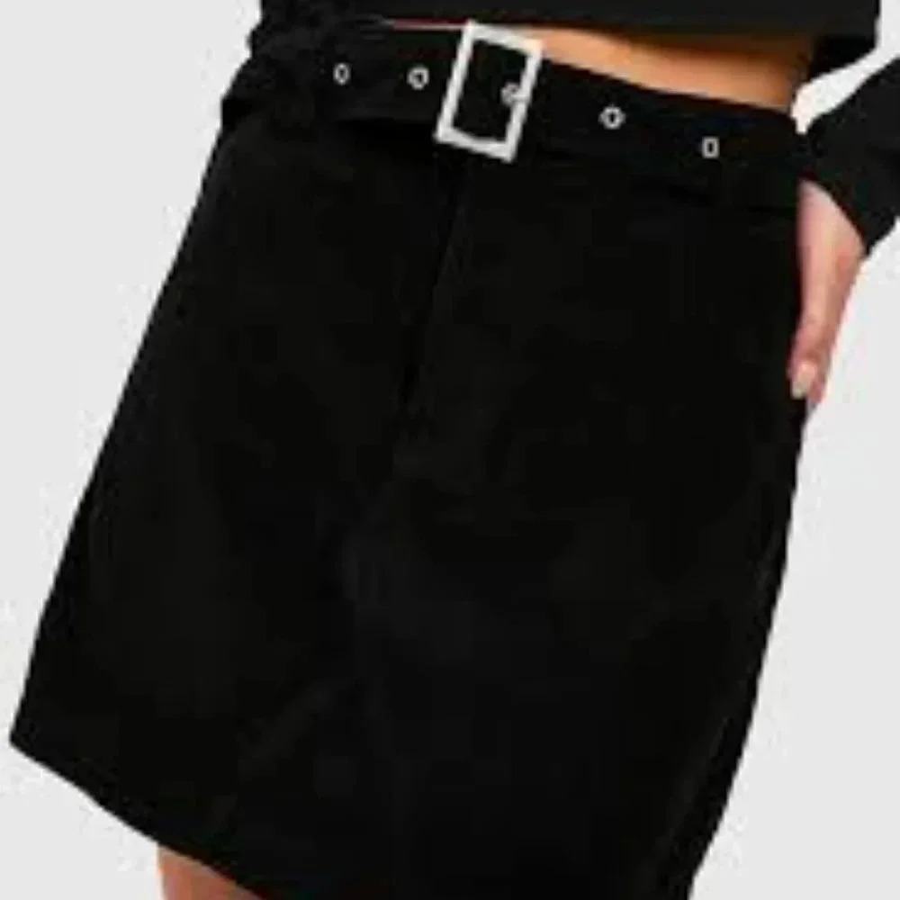 Urban outfitters velvet dark blue belt skirt size XS‎